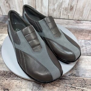 Clarks Bendables Women’s Gray Leather Comfort Shoes Size 8M